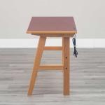 バーガンディ色