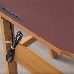 電源コンセントとUSBポート付き