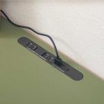 電源コンセントとUSBポート付き