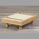 スツール・オットマンとしては珍しいスノコ床