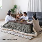 多人数で囲んでも余裕の広さ