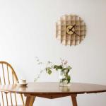 丸いインデックスを配している