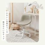 どんなテイストのデスクにも合わせやすい