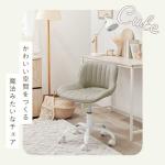 どんなテイストのデスクにも合わせやすい