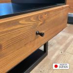 ツマミのような黒い取手