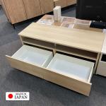 引出しの内部はラッピング仕上げ