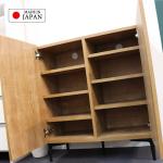 側面や内装にまで同じシートを使用