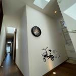 絵画やインテリアオブジェを飾る感覚