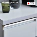 天板の前面はエッジ加工