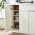 片開き扉は3枚の可動棚が付属