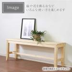 絵や花を飾る台にも