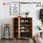 8枚の棚板が付属
