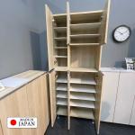 14枚の棚板が付属