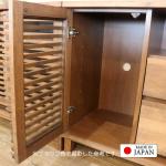 可動棚が2枚付属