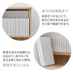 後の本の背表紙も見える