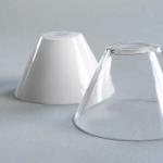 クリアとホワイトの2色