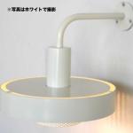 上面の端から光が漏れる