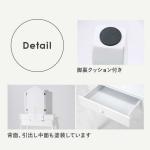 背面や引出し内部も白の化粧仕上げ
