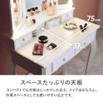 作業がしやすい幅広の天板