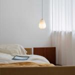 電球の光が直接目に入らない