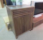 上質な天然木無垢材の格子