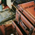 張地はの合成レザーを採用